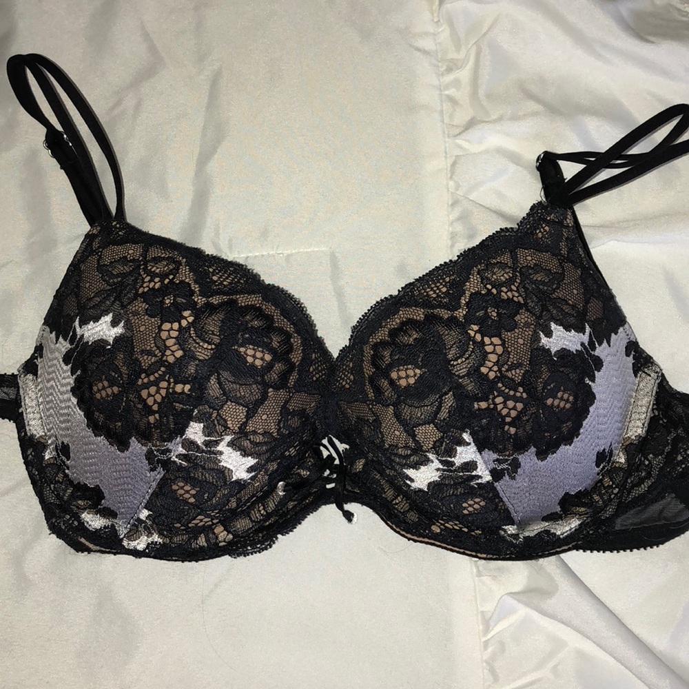 Black lace Victoria’s Secret Push Up Bra